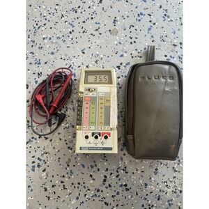 FLUKE 8024A Multimeter - Used